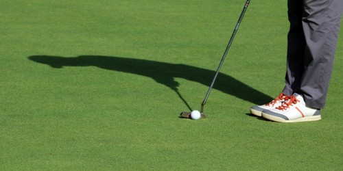 Golf, Tiger Woods caddie per il figlio Charlie