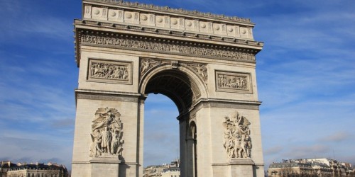Francia, Parigi: niente concerto per Bob Sinclair all'Arco di Trionfo