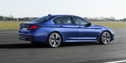 BMW Group incrementa le vendite di veicoli elettrificati nel primo semestre