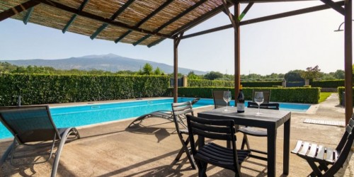 Carranco e Villa dei Baroni: vacanze in Wine Resort ai piedi dell’Etna