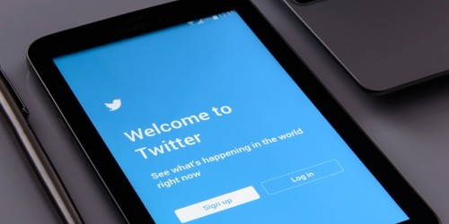 PS5: l'account Twitter blocca i contenuti volgari, con qualche difficoltà