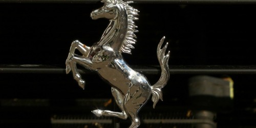 Ferrari, dalle piste alla moda: passerella a Maranello
