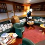 Una biblioteca su una rompighiaccio: da Trieste al mondo