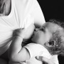 Covid, l'allattamento protegge i neonati