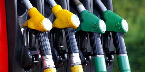 Carburanti, ondata di rincari: l'allarme del Codacons