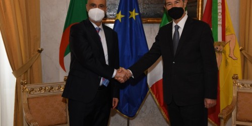 Ucraina, regione siciliana: Algeria disposta a fornire più gas all'Italia
