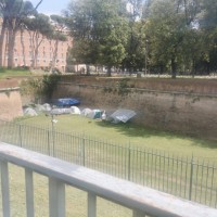 Roma, insediamenti abusivi a Castel Sant’Angelo: le proteste