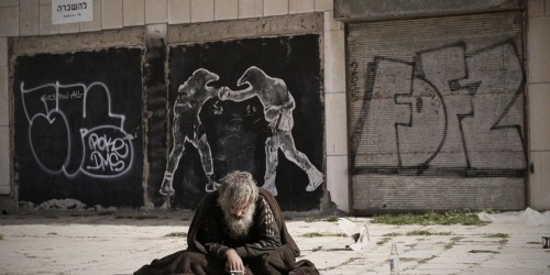 Il Parlamento europeo vuole "porre fine al fenomeno dei senzatetto"