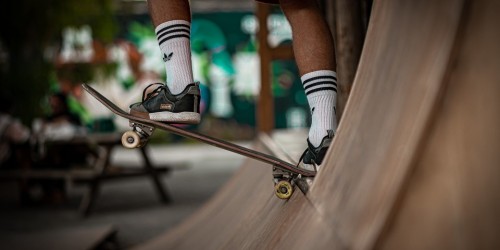 Tutti pazzi per lo skate: Impala presenta i nuovi coloratissimi skateboard