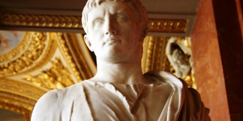 Roma, Zuckerberg visita virtualmente il Mausoleo di Augusto