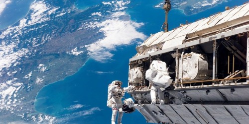 Crew Dragon è arrivata sulla Stazione Spaziale: ora sono 11 astronauti
