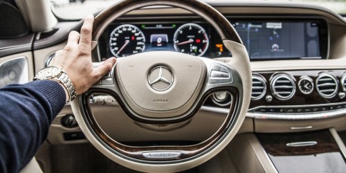 Mercedes-Benz Customer Services lancia la campagna ‘stressfree’