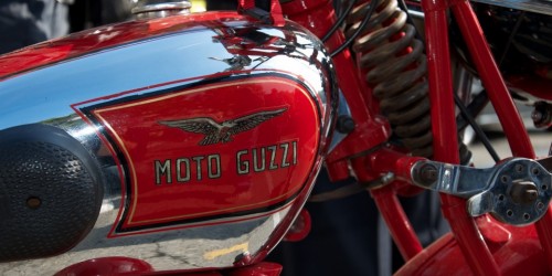 Moto Guzzi, la V7 è la 700 cc più venduta in Italia ad agosto