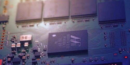 Intel si prepara a creare un fabbrica enorme di chip packaging in Italia