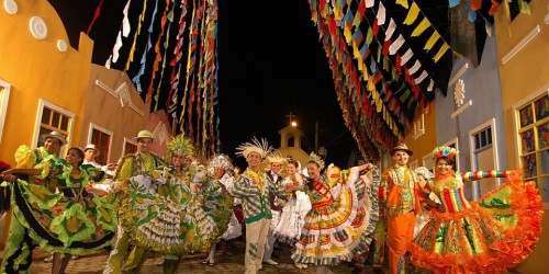 Brasile, causa Covid salta anche quest'anno il tradizionale carnevale