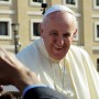 Canale 5, il 18 febbraio “Speciale I viaggi del cuore con Papa Francesco”