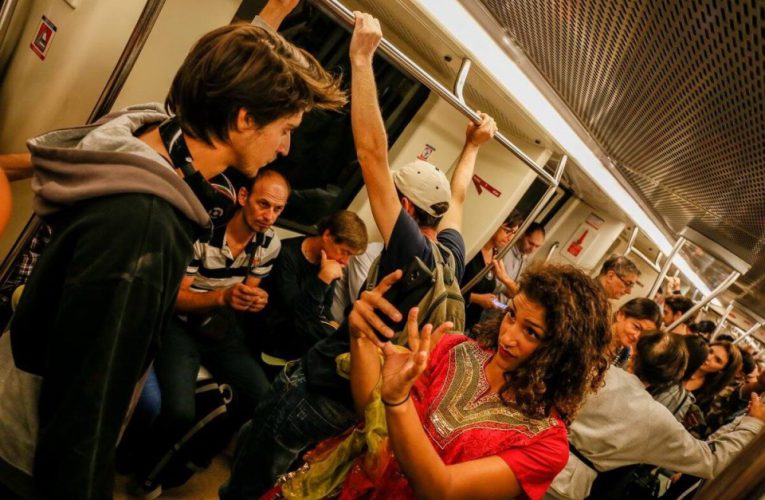Roma, ‘Tempesta d’amore underground’: Shakespeare sale sulla Metro C