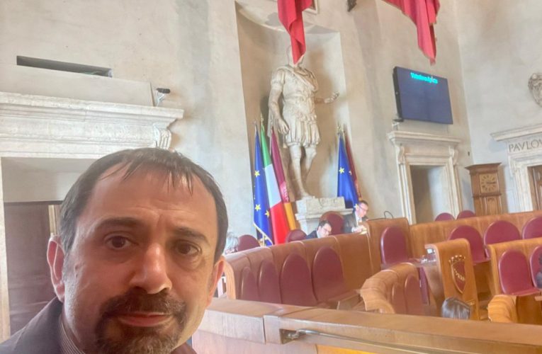 Roma, Erbaggi: “Via libera al campo esterno della scuola di via Silla”