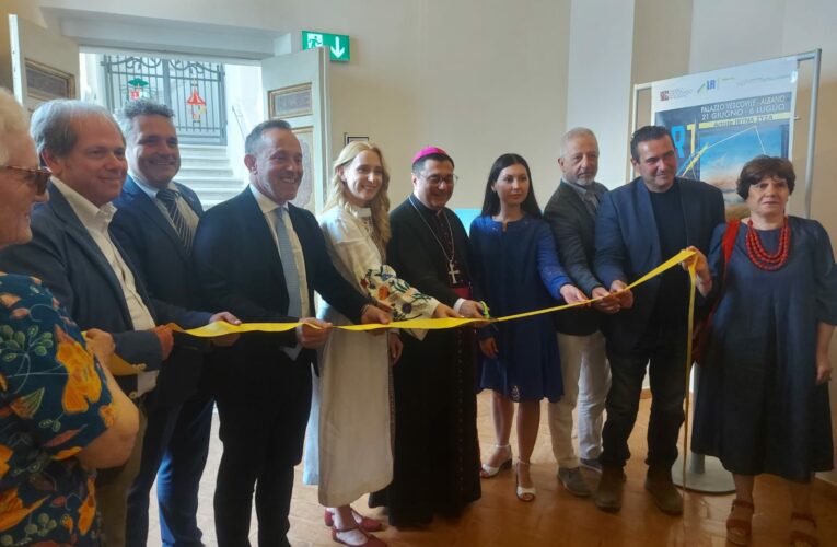 Albano Laziale, inaugurata la mostra di Iryna Zyza al Museo Diocesano
