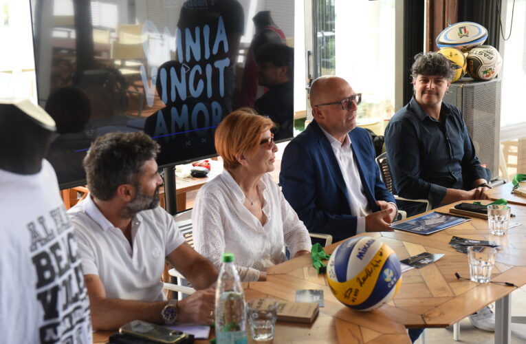 Beach volley, King&Queen: i primi atleti arrivano ad Alba Adriatica