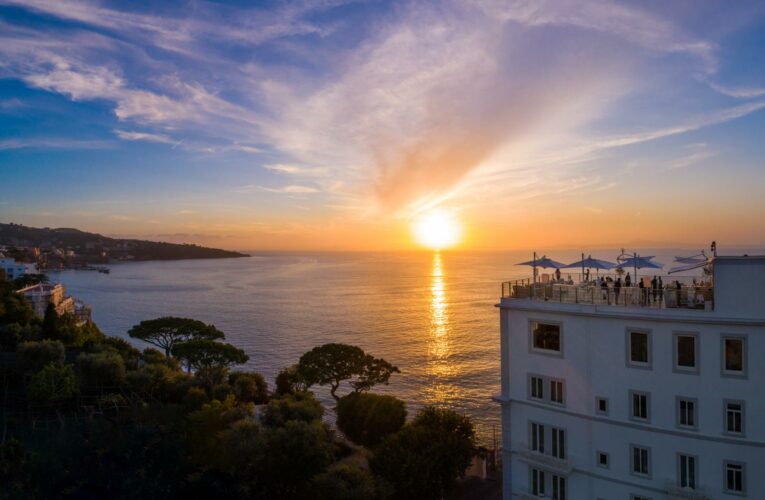 Sorrento, l’Hotel Mediterraneo sostiene il progetto della Fondazione Amici di Uri ETS
