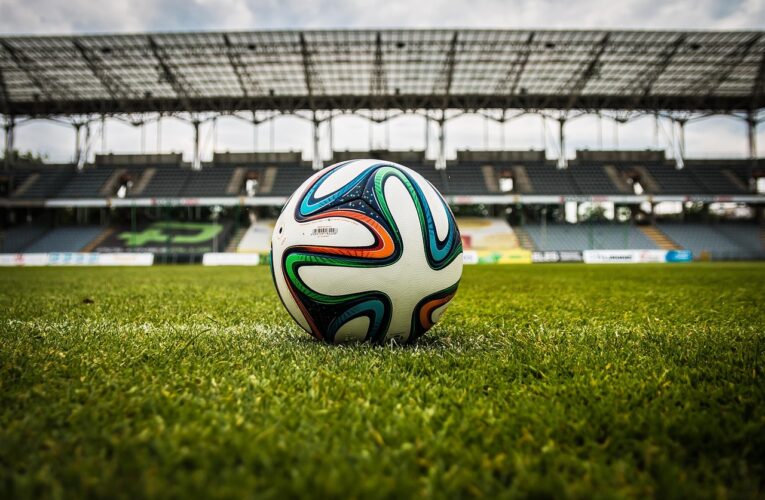 Incidenti cardiovascolari nei calciatori: contraddizioni del sistema calcistico?